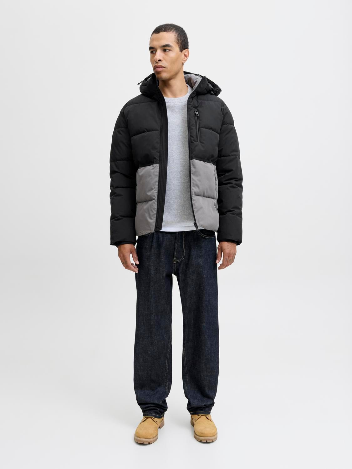 model_shot-front_full